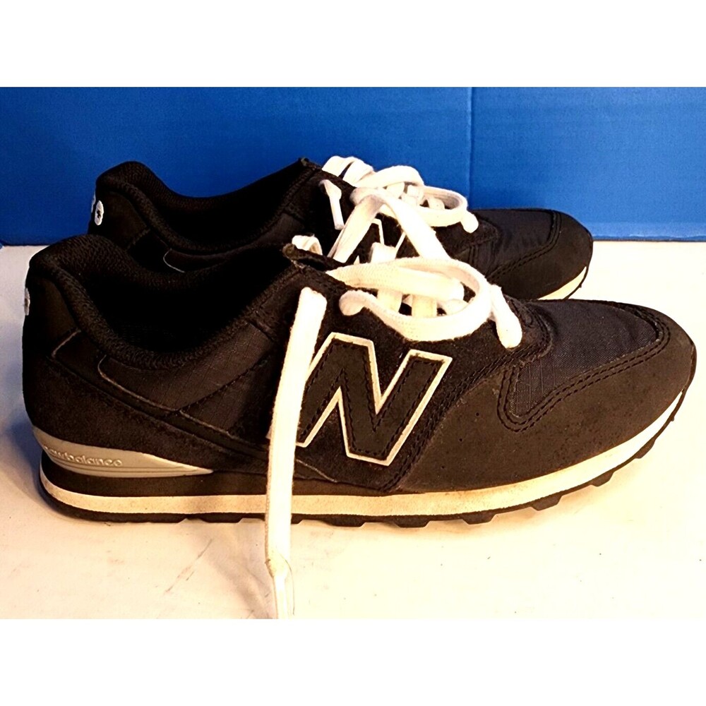 New Balance Figs PWI Classics Black/Grey Running Women Sneakers Size 7D